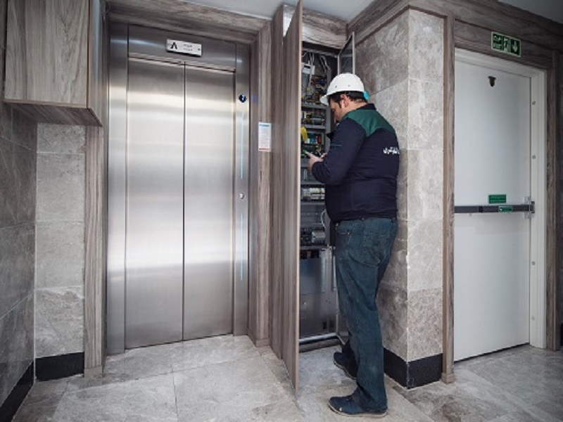 مزایای و معایب تعمیر و نگهداری انواع آسانسور