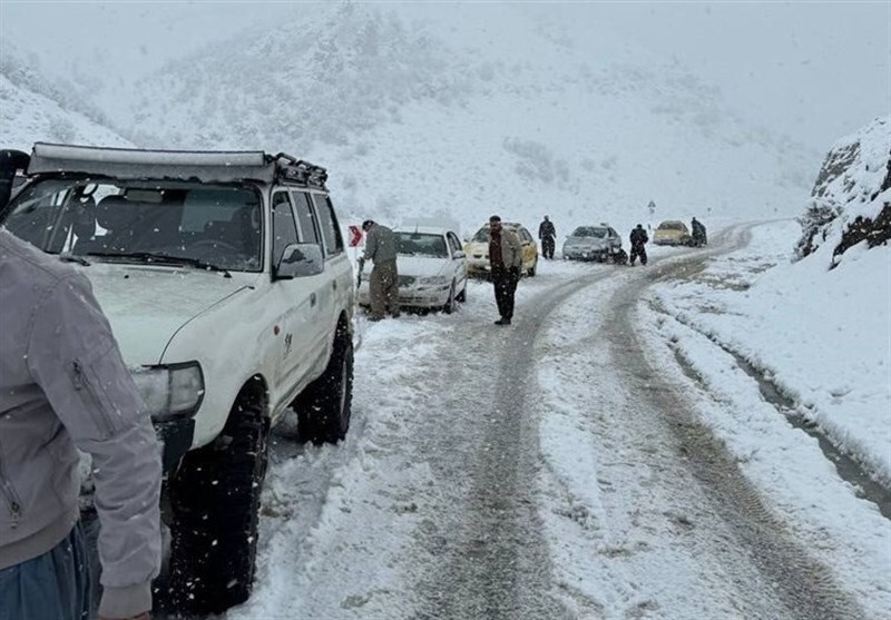 بارش سنگین برف در گردنه ژالانه کردستان