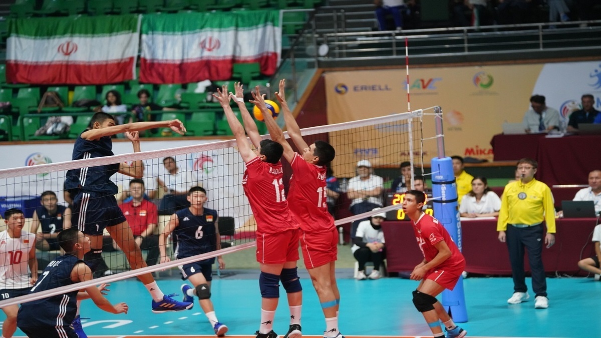صدرنشینی تیم ملی زیر ۱۶ سال والیبال ایران با شکست چین