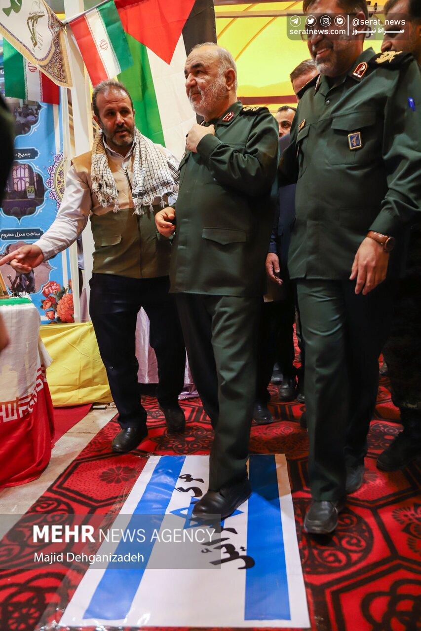 عکس خاص فرمانده سپاه با پرچم اسرائیل
