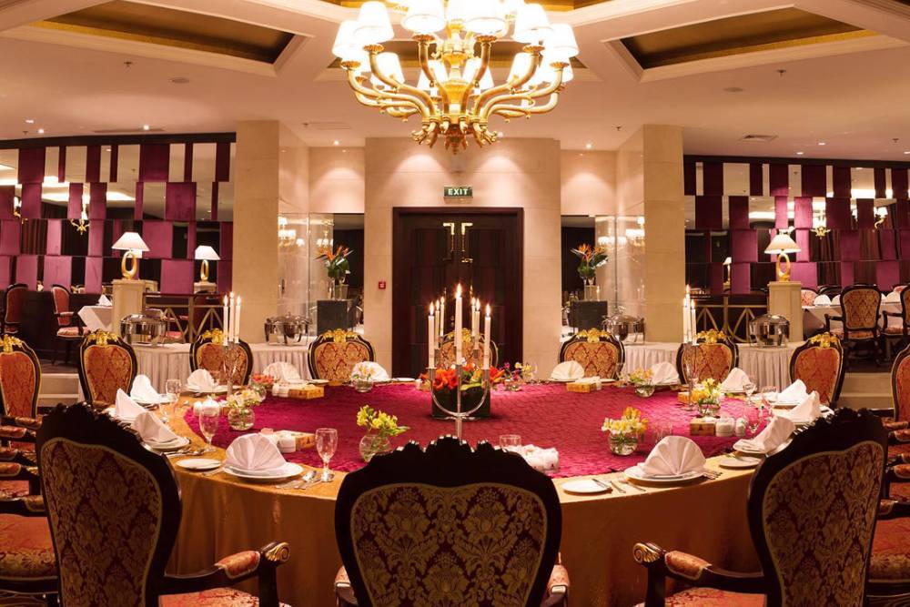 بهترین هتل های تهران برای عروسی؛ خاطره ای شیرین از آغاز زندگی مشترک