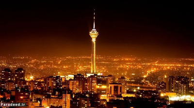 تهران پایتخت ایران که یک خرابه بزرگ است، این شهر هیچ جذابیتی در شب ندارد و خیلی هم معمولی است!  