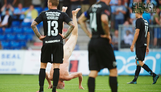 عکس لخت شدن عکس برهنه شدن زندگی در دانمارک پلیس دانمارکی اخبار ورزشی