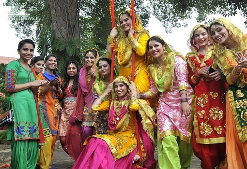 عکس هند زن هندی دختر هندی جشن شوهریابی آموزش شوهر یابی آرایش بازیگران