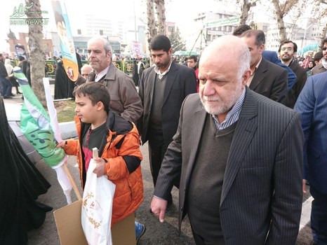 حضور وزیر نفت در راهپیمایی 22 بهمن