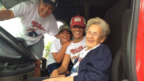 آرزوهای عجیب مادربزرگ 97ساله+عکس